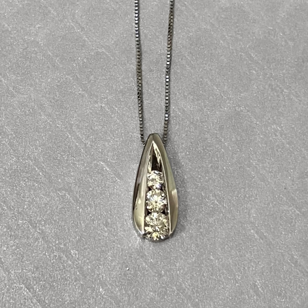 Preowned White Gold and Three Diamond Pendant