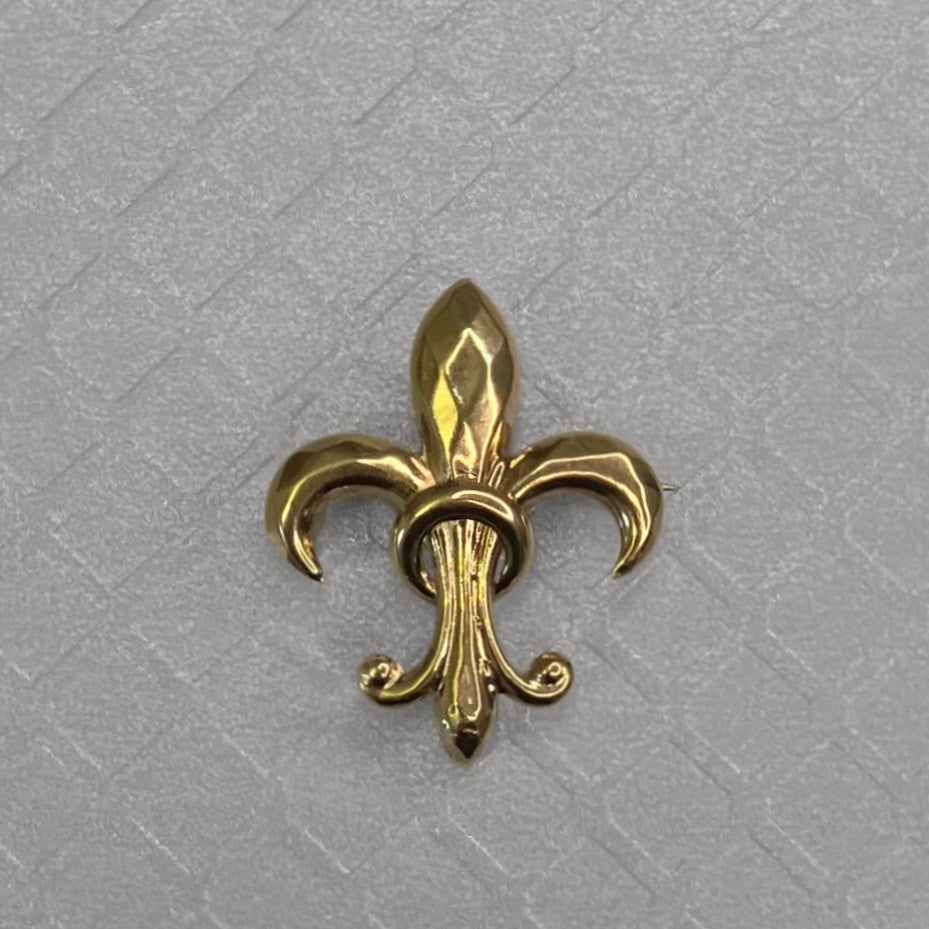 Preowned Yellow Gold Faceted Fleur de Lis Brooch