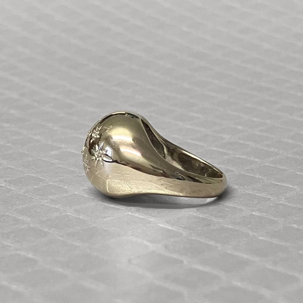 Preowned White Gold and Diamond Star Set Dome Ring