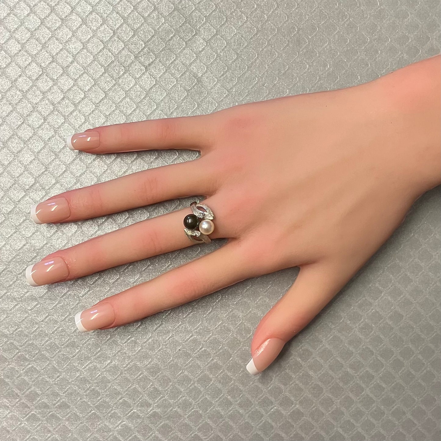 Preowned White Gold Black and White Cultured Pearl and Diamond Ring