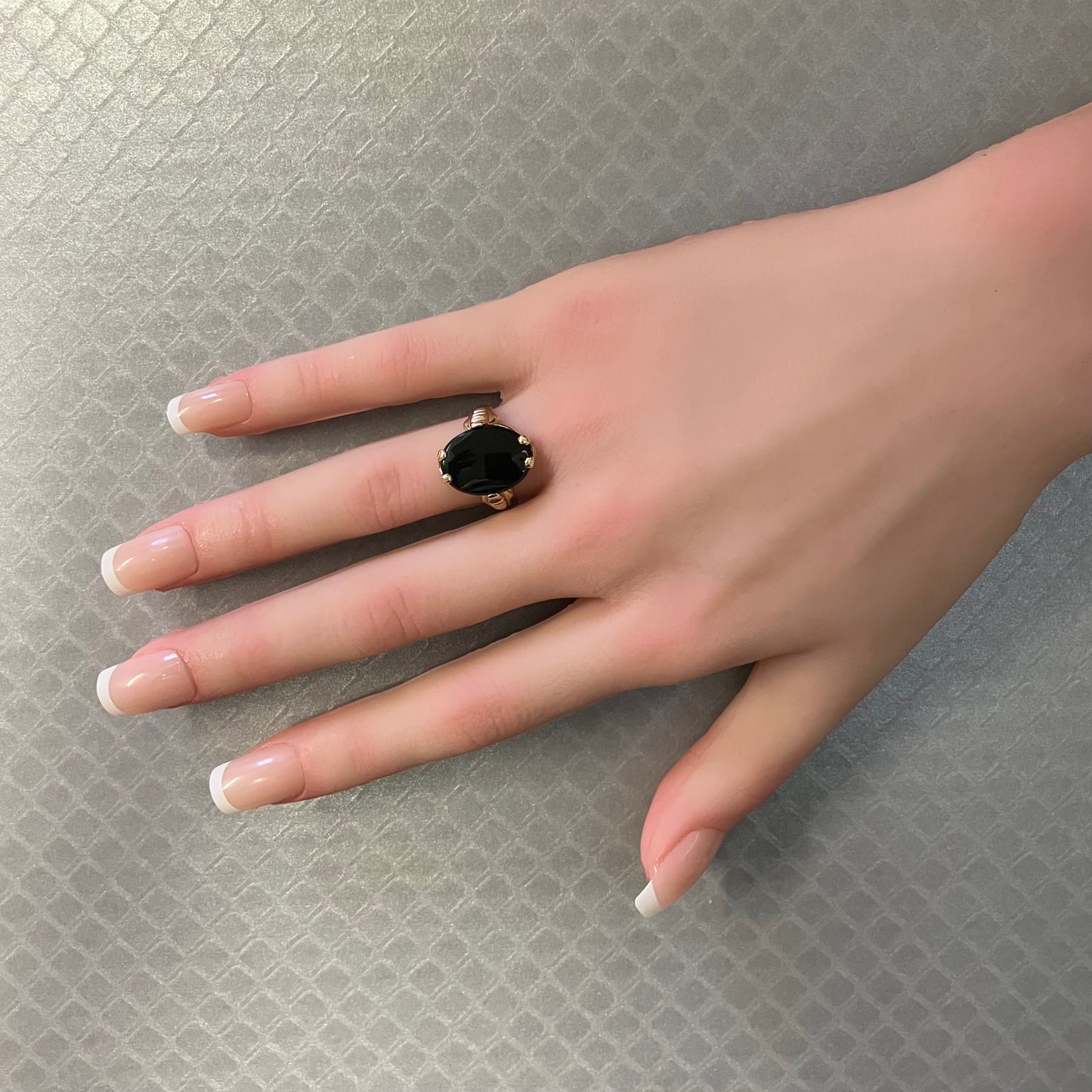 Preowned Yellow Gold and Onyx Ring