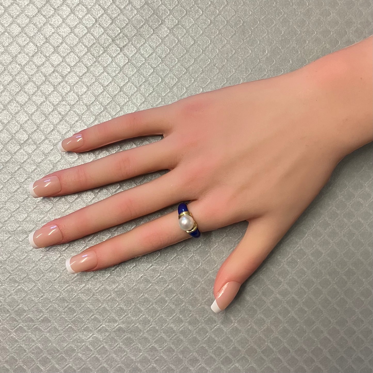 Preowned Yellow Gold Pearl and Lapis Ring