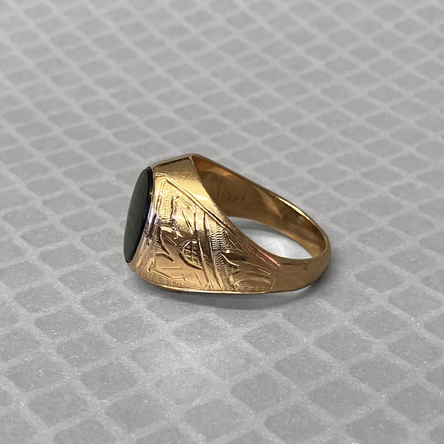 Preowned Yellow Gold and Onyx Men's Ring