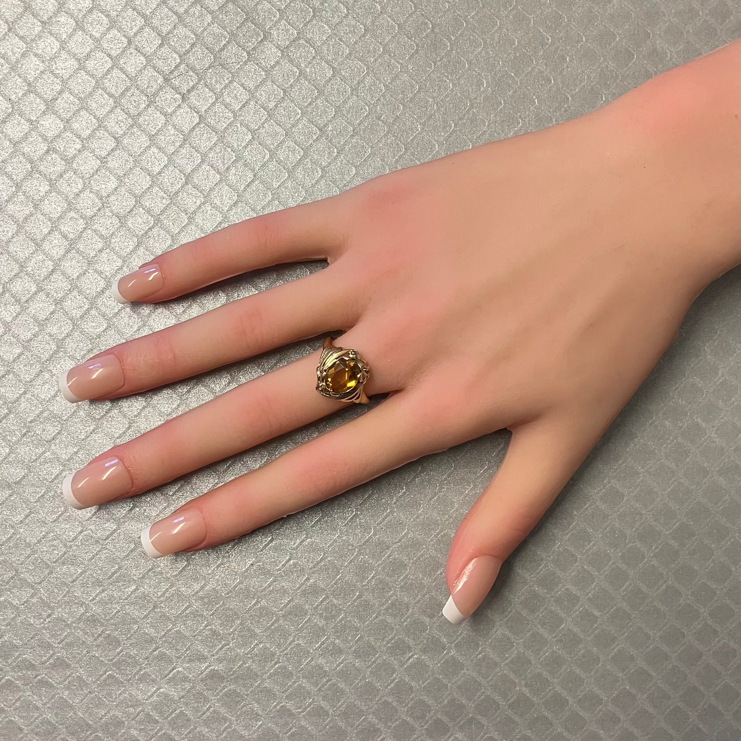 Preowned Yellow Gold and Citrine Retro Ring