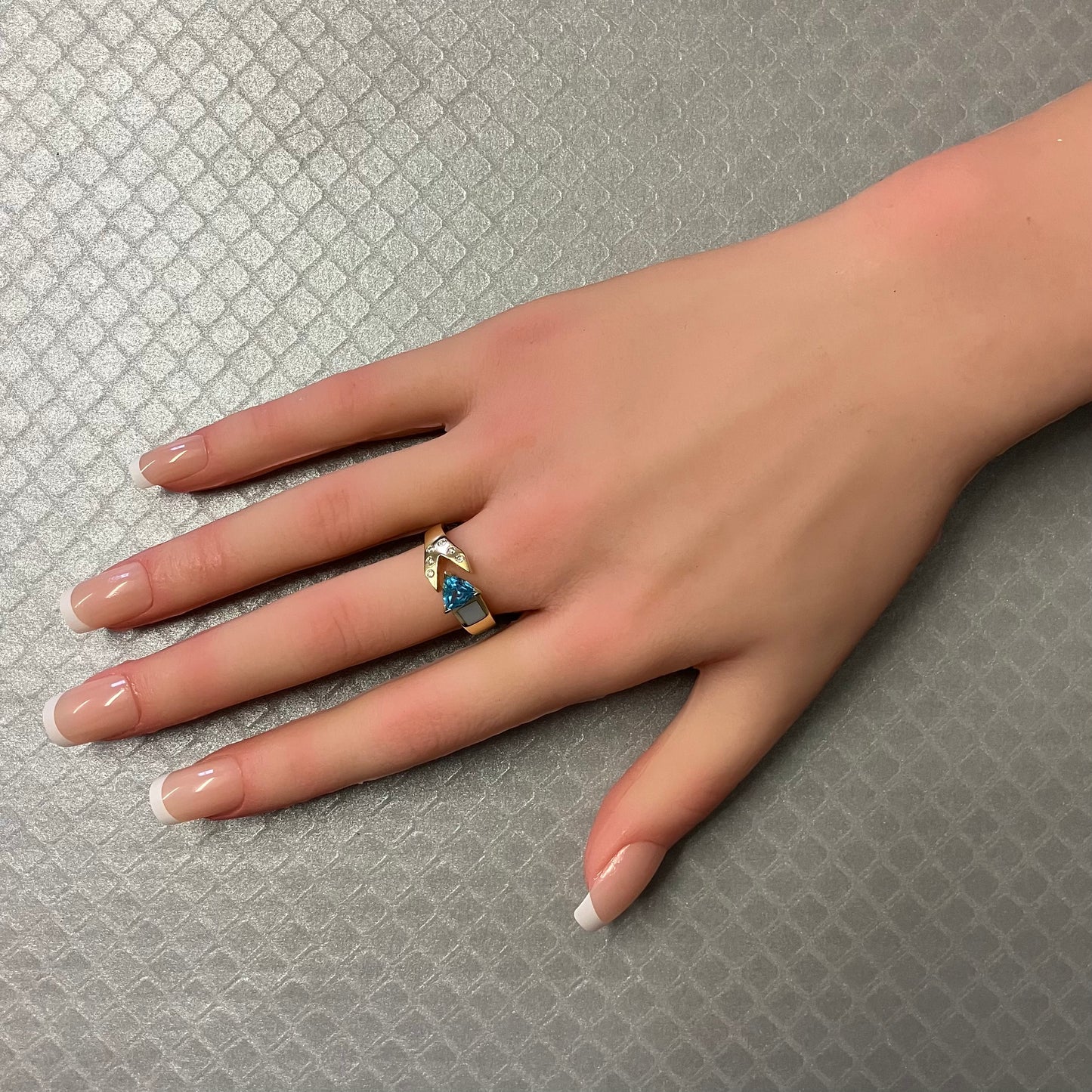 Preowned Yellow Gold Blue Topaz, Mother of Pearl and Diamond Ring