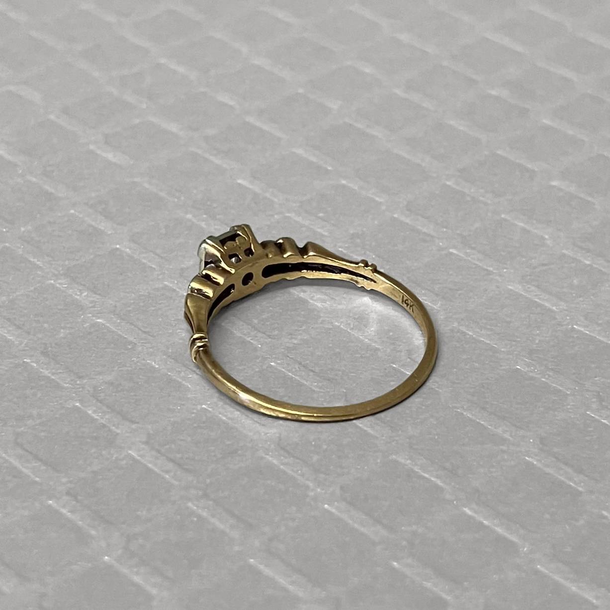 Preowned Yellow Gold and Illusion Set Diamond Floral Ring