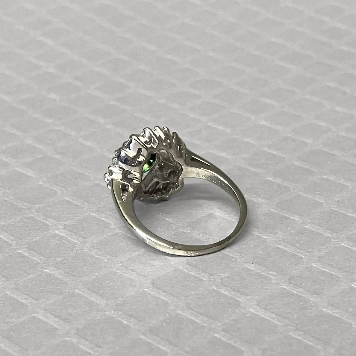 Preowned Platinum and Green Tourmaline Ring