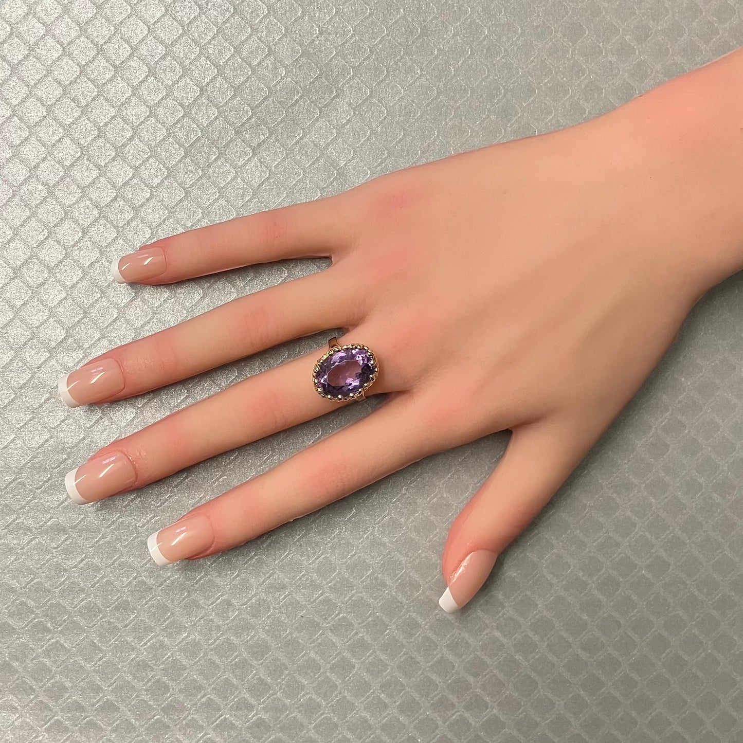 Preowned Yellow Gold and Amethyst Crown Style Ring