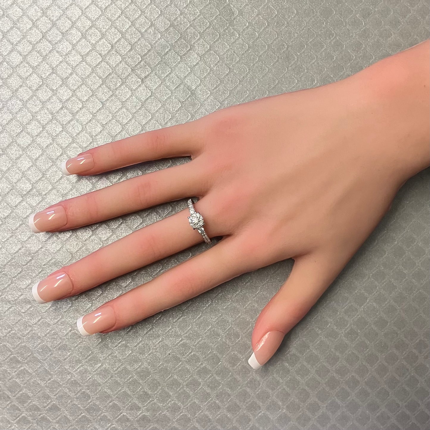 Preowned White Gold and Diamond Cluster Ring