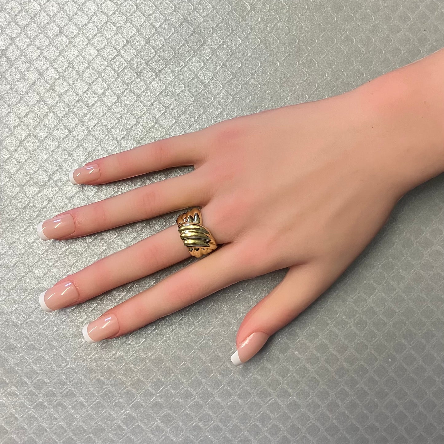 Preowned Yellow Gold Ribbed Ring