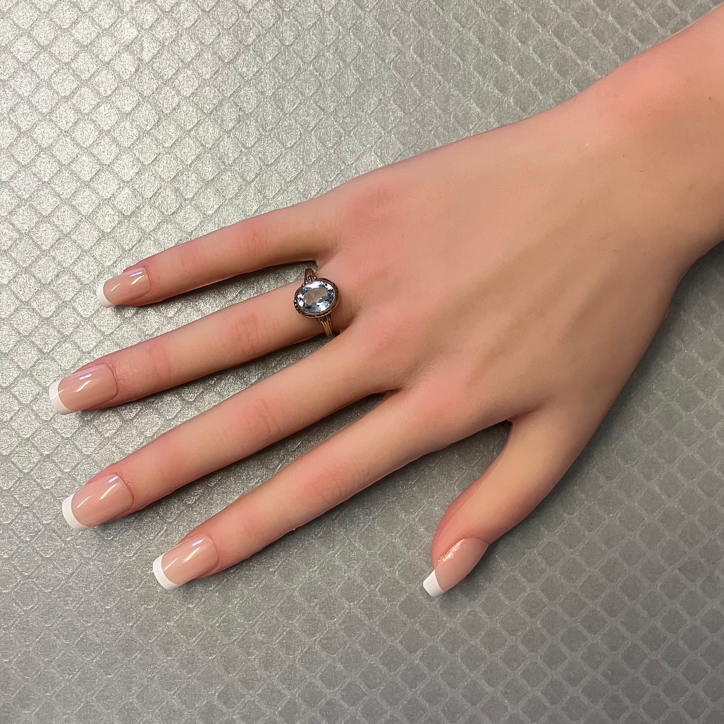 Preowned Yellow Gold and Synthetic Blue Spinel Ring