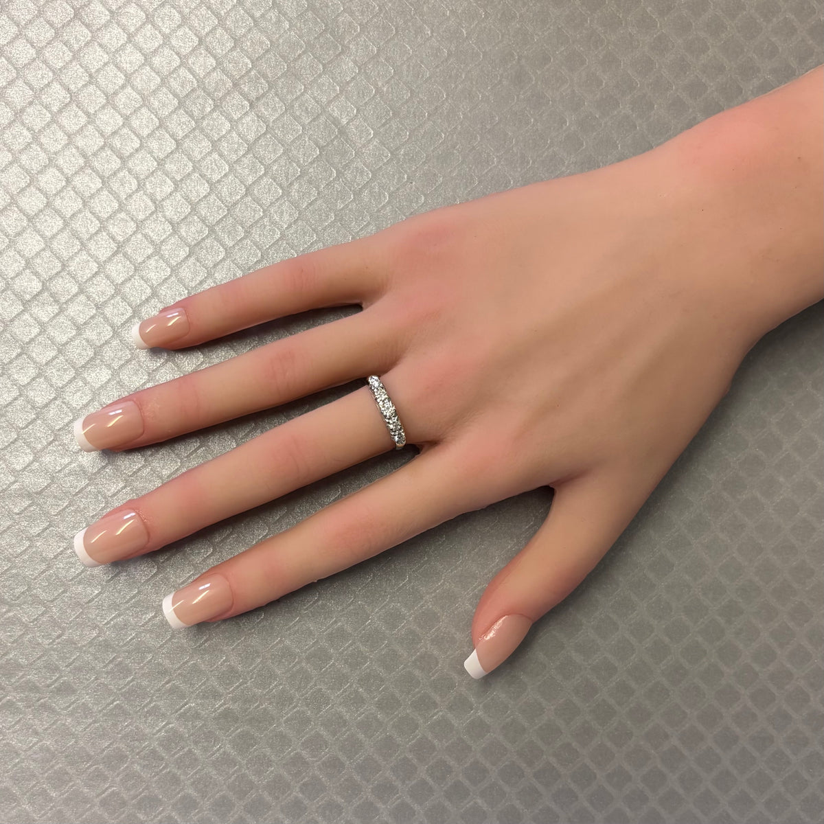 Preowned White Gold and Five Diamond Ring