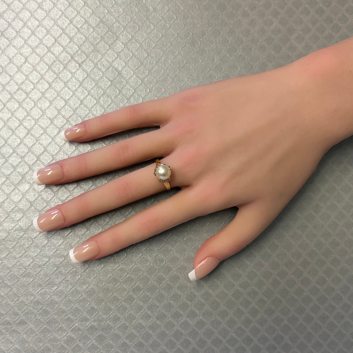 Preowned Yellow Gold and Freshwater Cultured Pearl Butterfly Mounting Ring