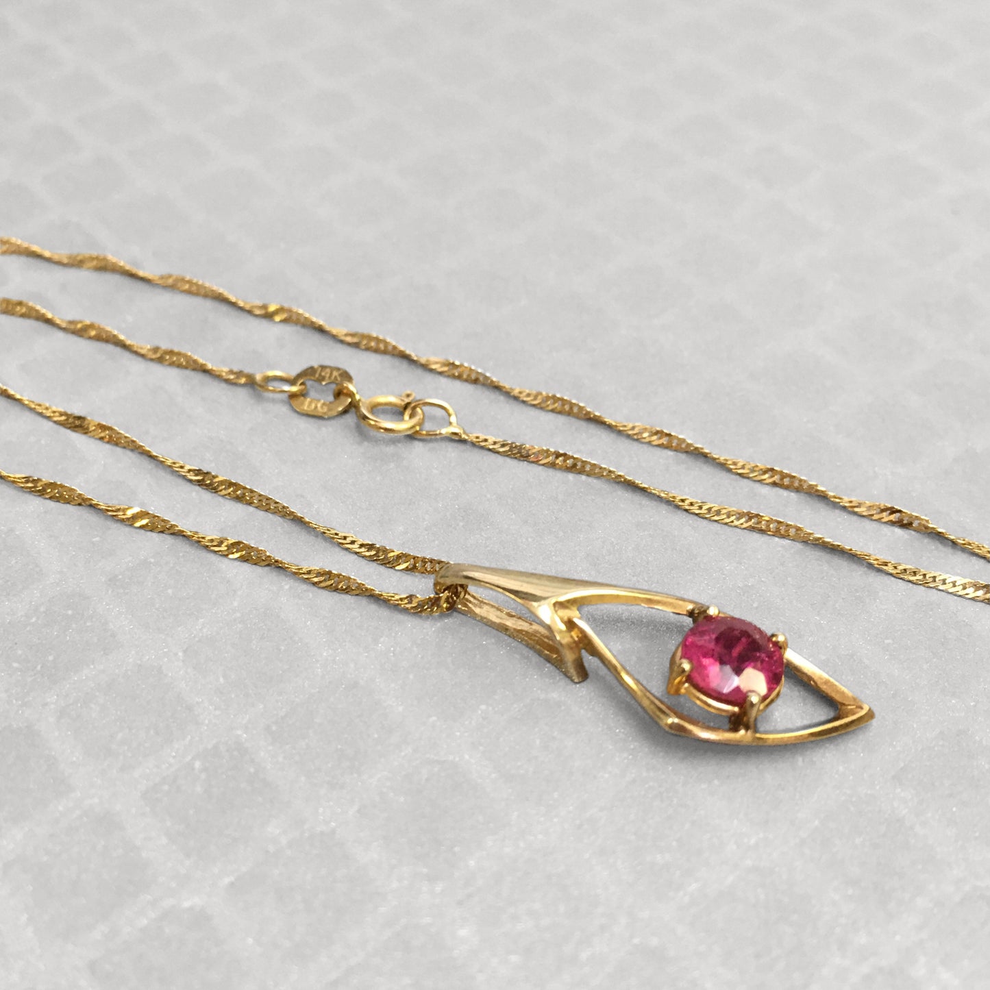 Preowned Yellow Gold and Pink Tourmaline Pendant