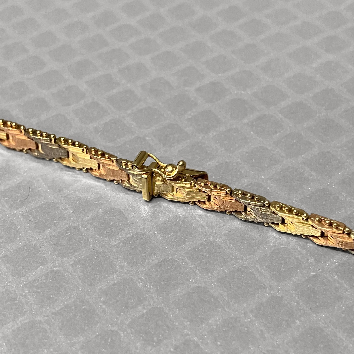 Preowned Tricolor Gold Textured Beaded Collar