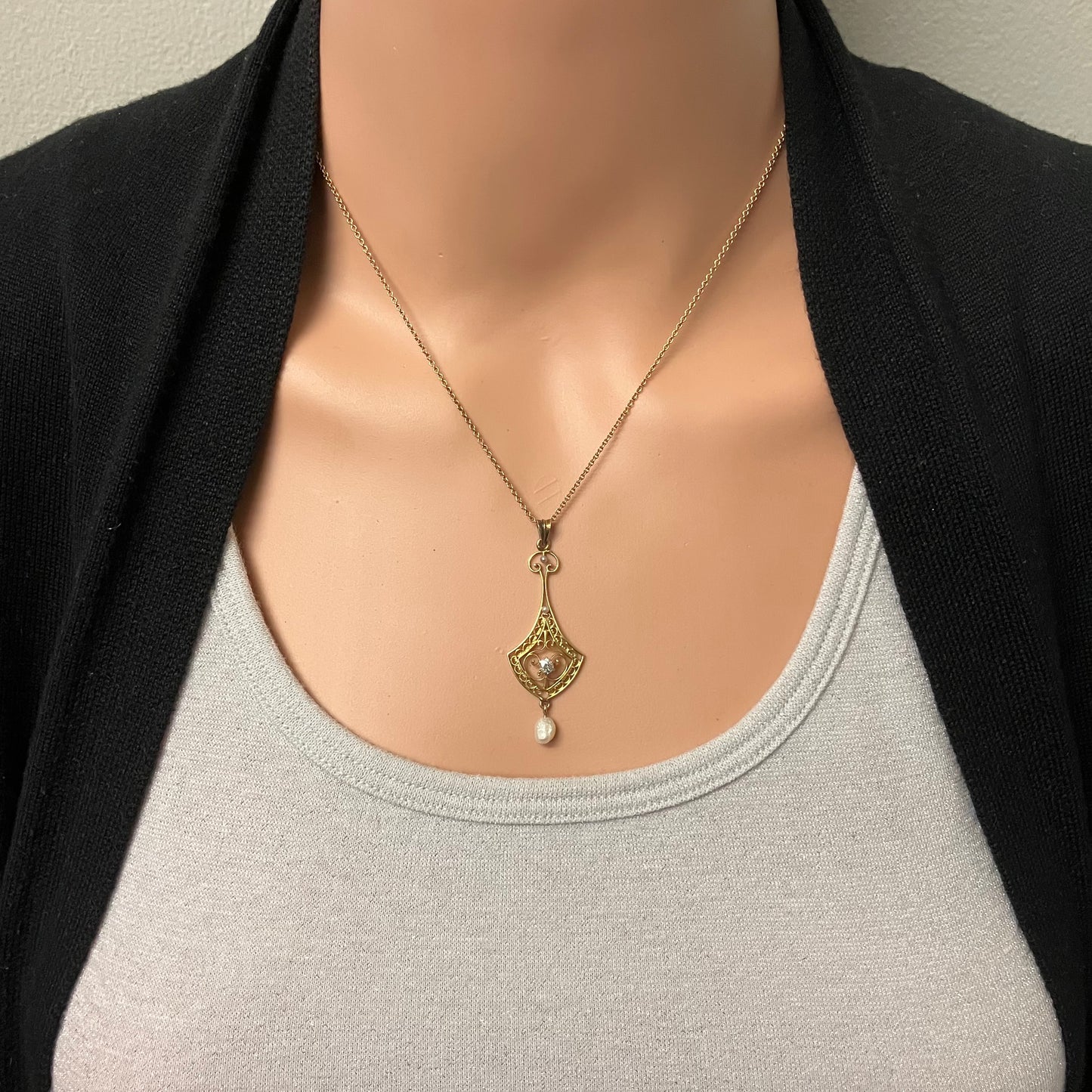 Preowned Yellow Gold Diamond and Pearl Lavalier Pendant