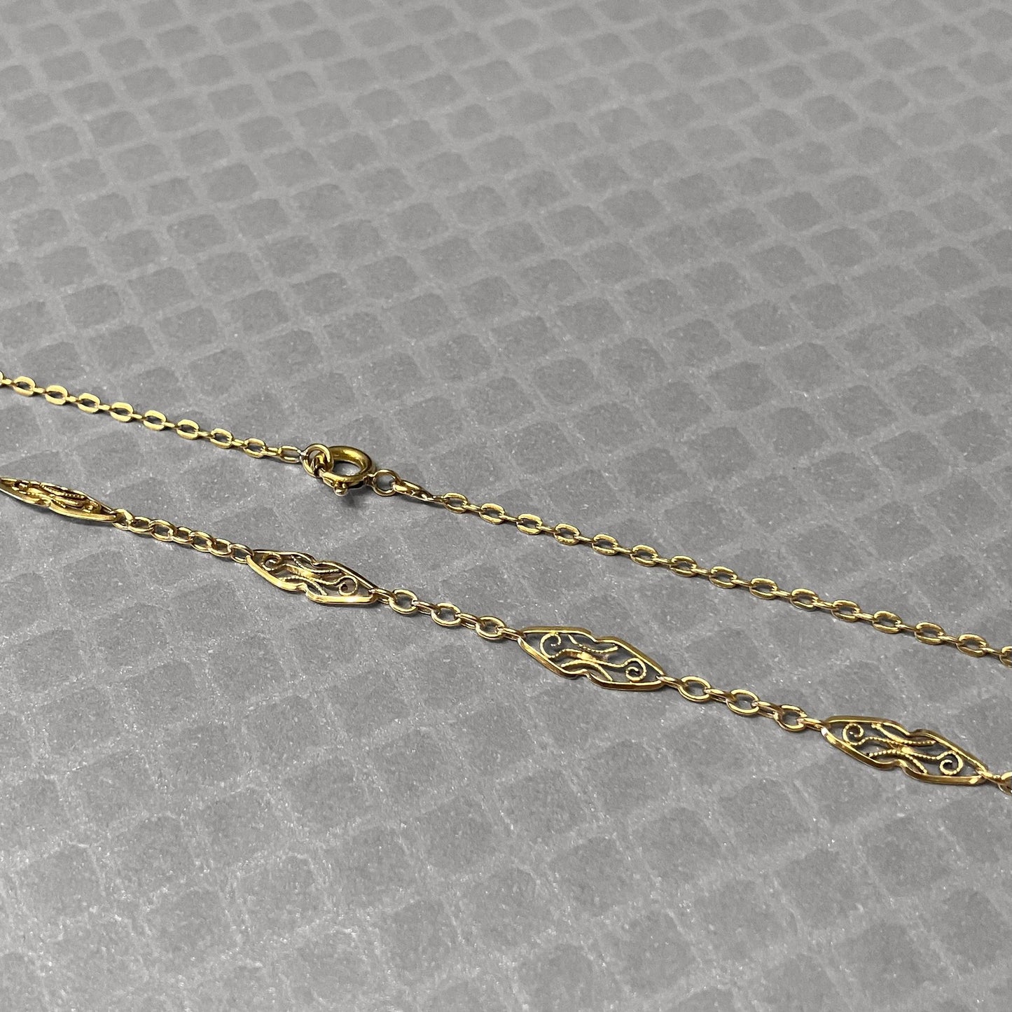 Preowned Yellow Gold Filigree Station Chain