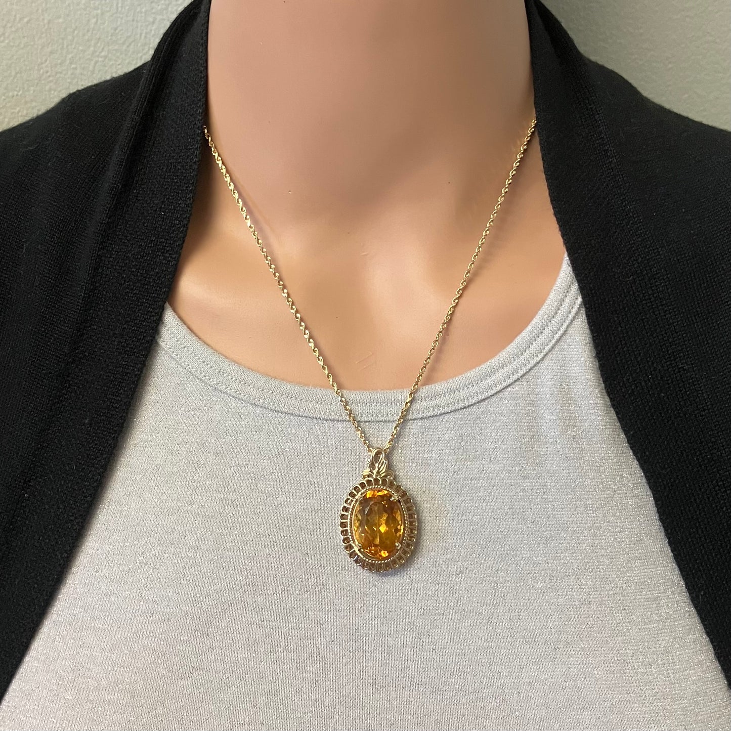 Preowned Yellow Gold and Citrine Scallop Pendant