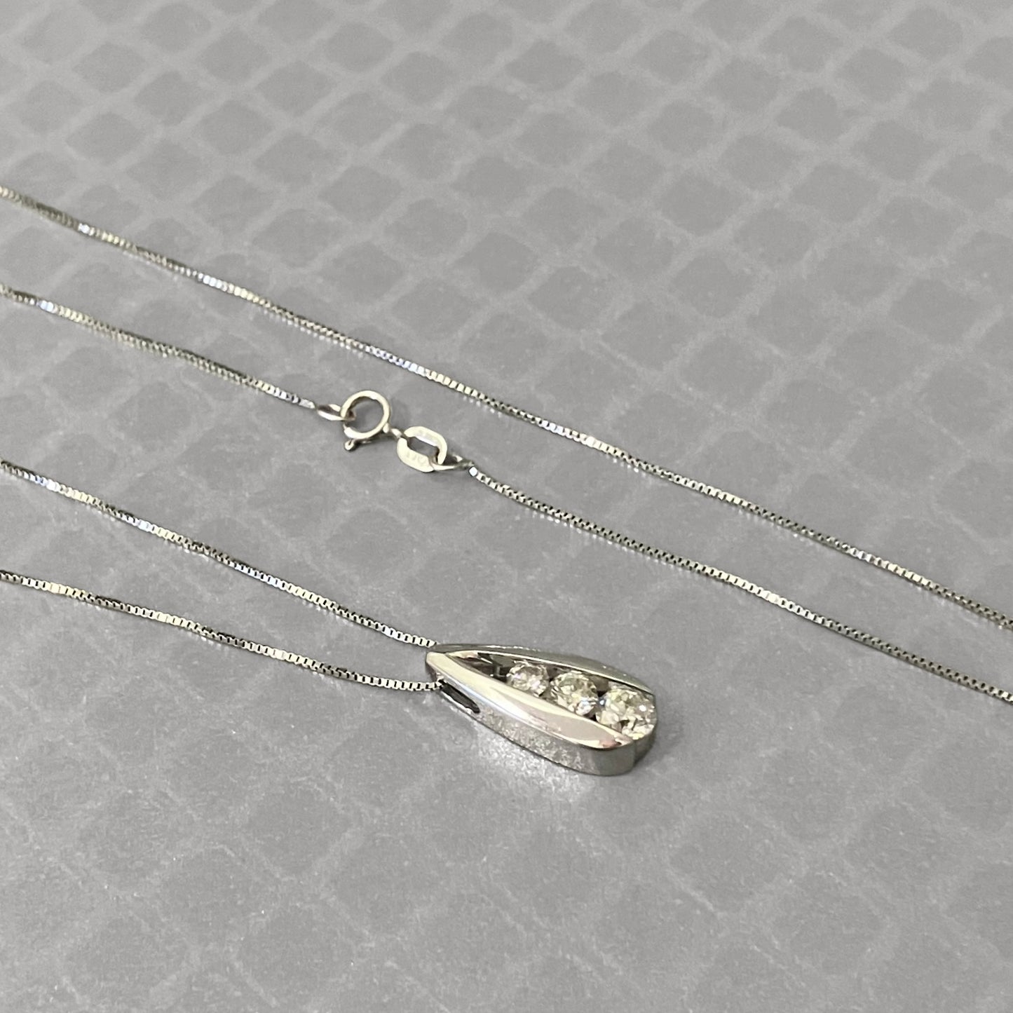 Preowned White Gold and Three Diamond Pendant