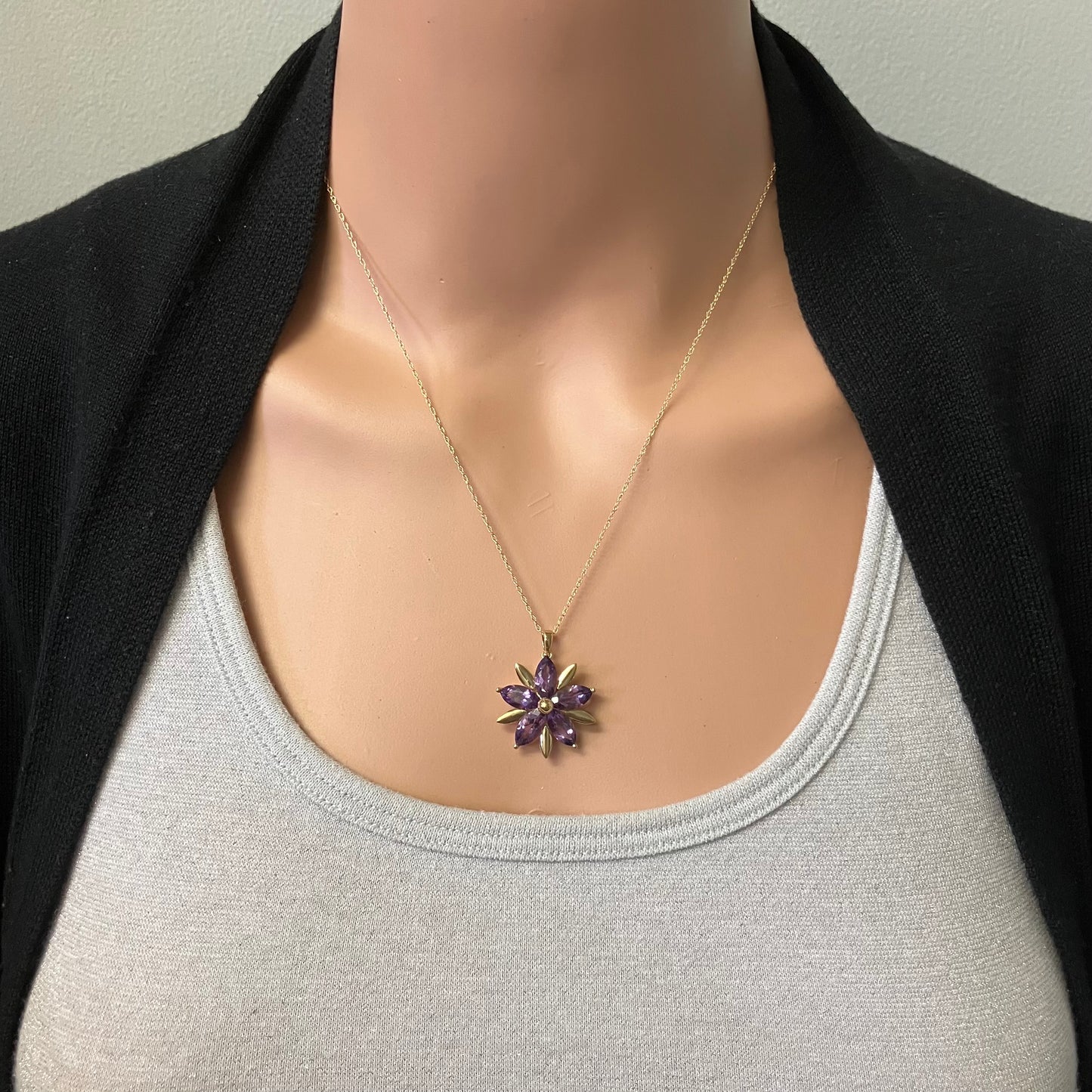 Preowned Yellow Gold and Marquise Purple Simulated Stone Cluster Pendant