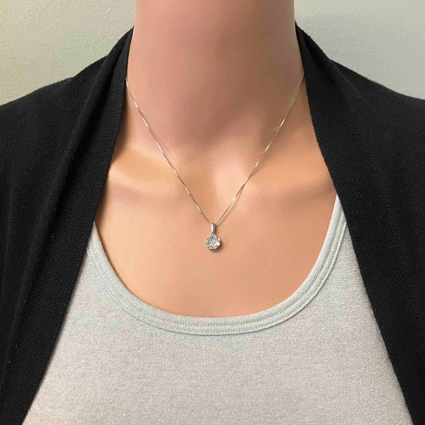 Preowned White Gold and Diamond Cluster Pendant