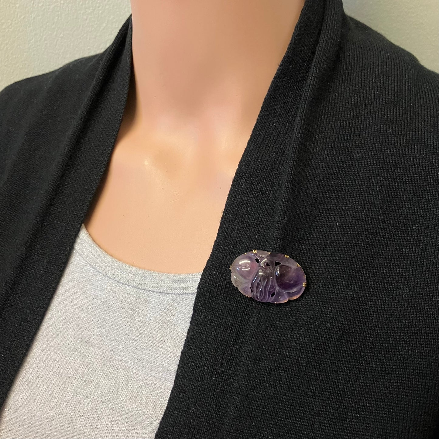 Preowned Yellow Gold and Carved Amethyst Brooch