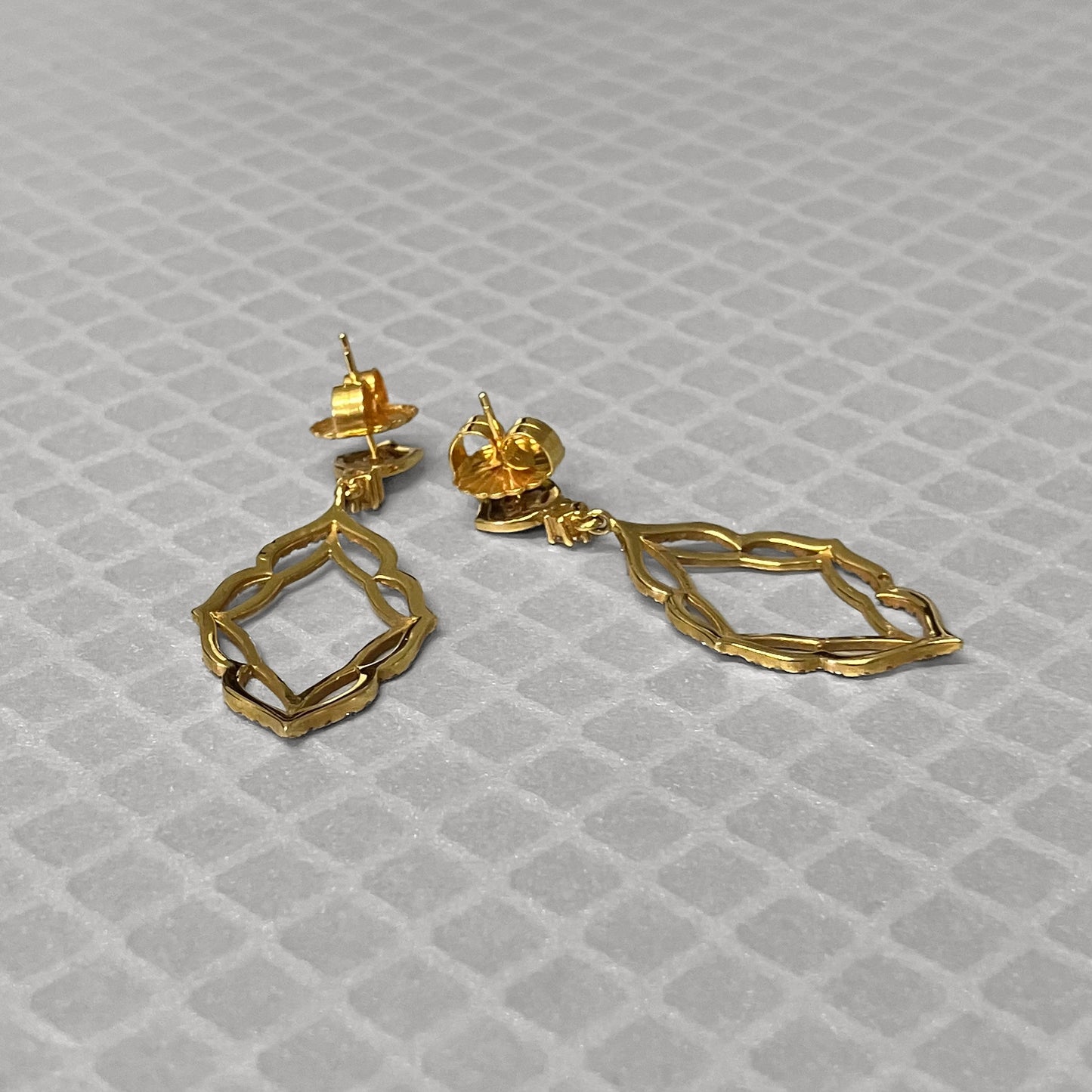 Preowned Yellow Gold and Diamond Open Scallop Dangle Earrings