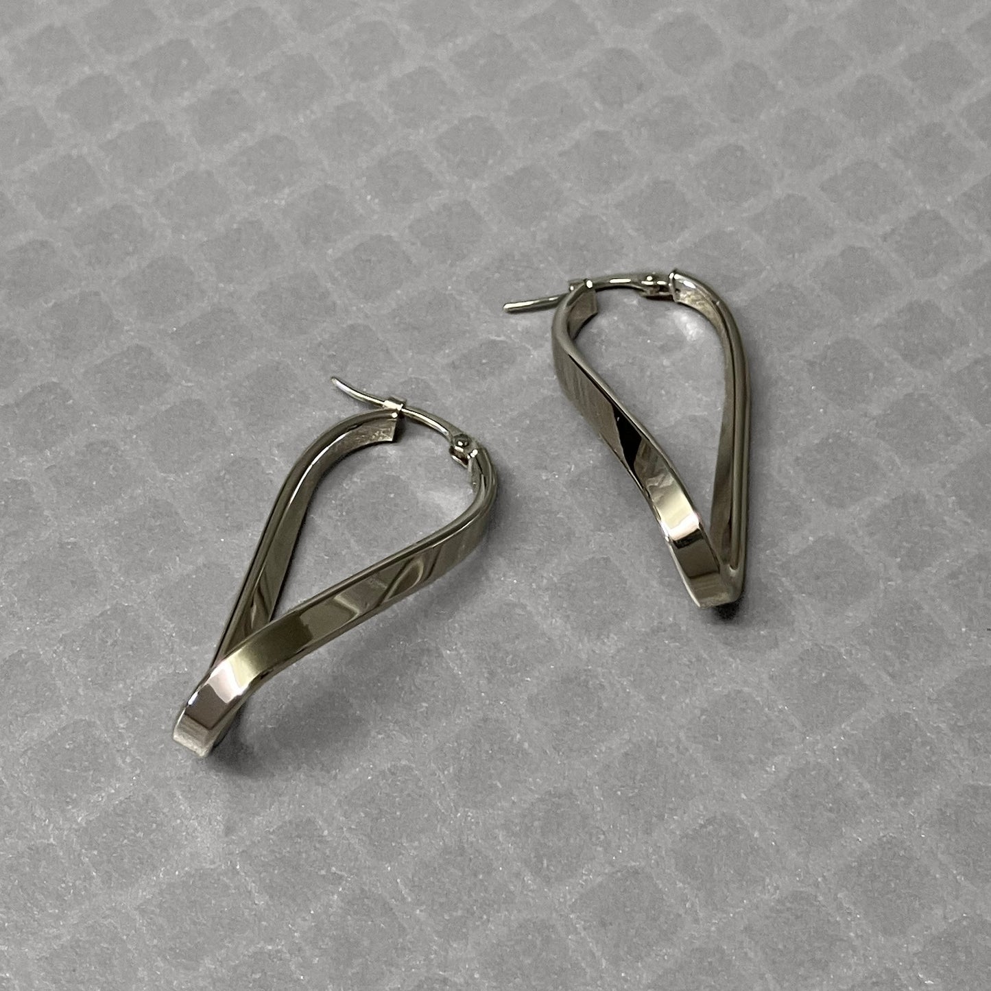 Preowned White Gold Oval Twist Hoop Earrings