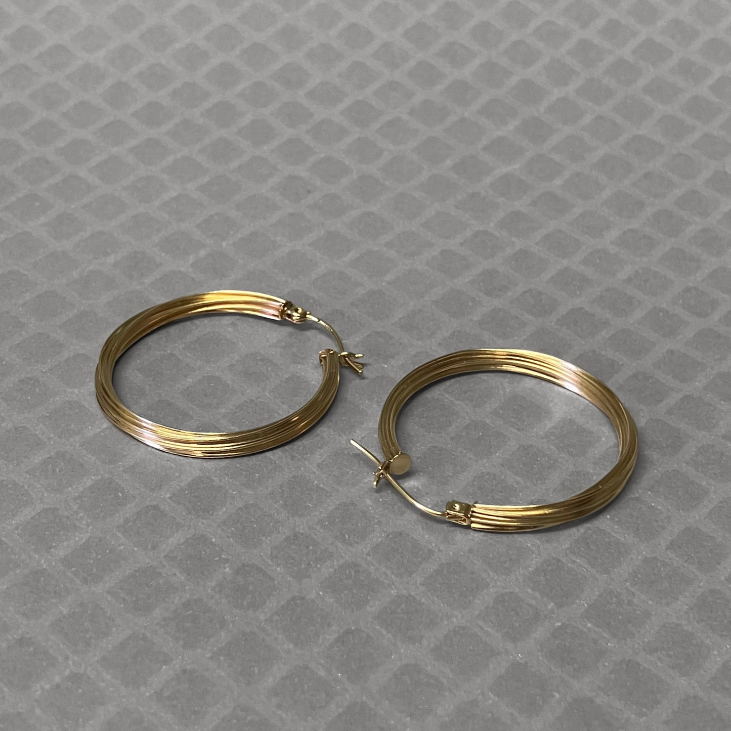 Preowned Yellow Gold Ribbed Twist Hoop Earrings