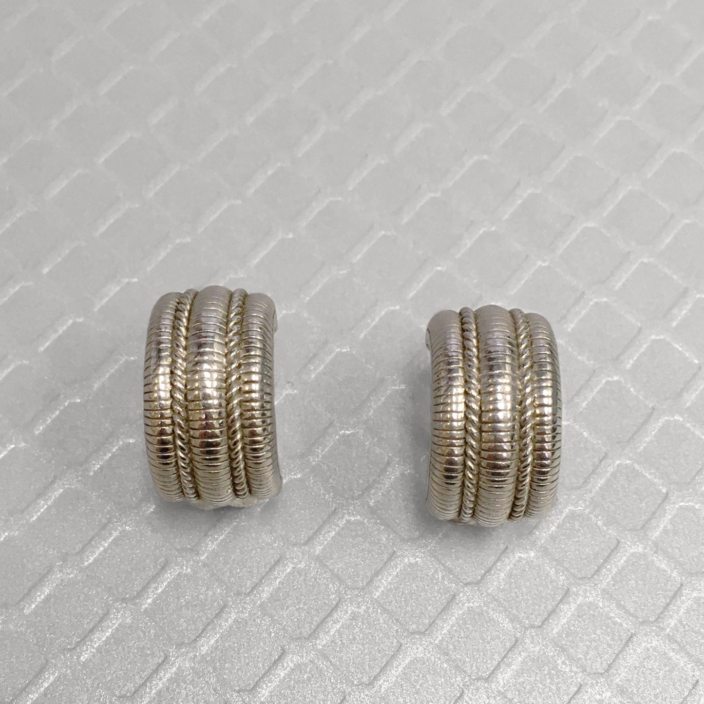 Preowned Sterling Silver Judith Ripka Ribbed Earrings