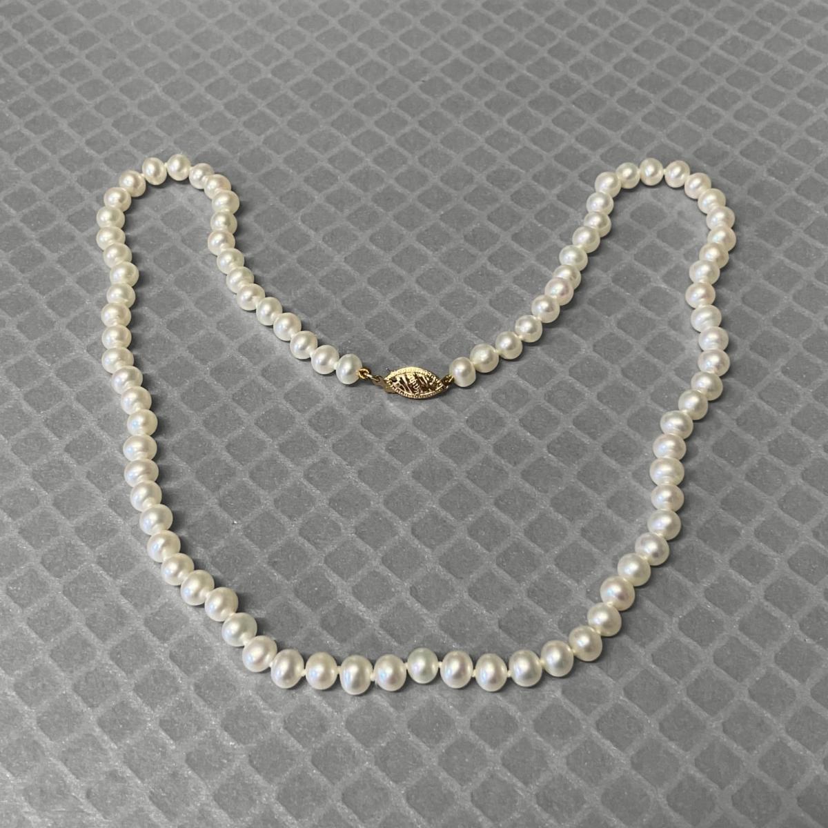 Preowned Yellow Gold and Freshwater Cultured Pearl Necklace
