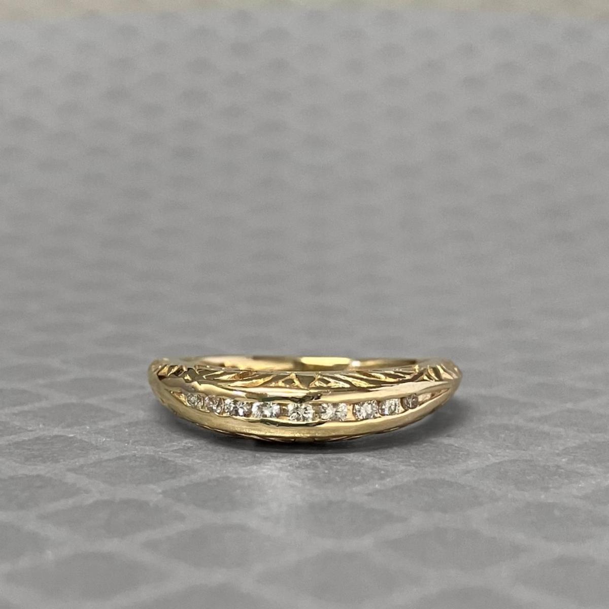 Preowned Yellow Gold and Diamond Domed Scroll Band