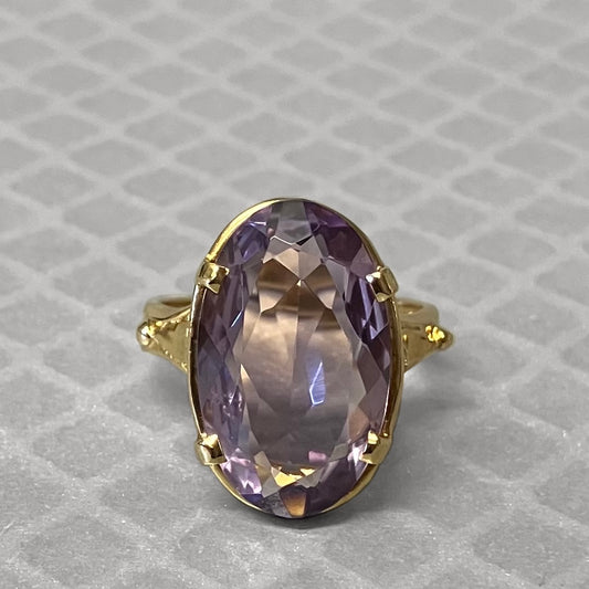 Preowned Yellow Gold and Amethyst Ring