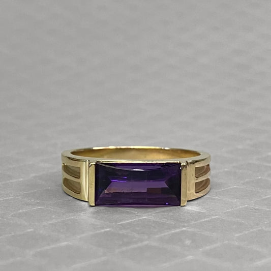 Preowned Yellow Gold and Horizontal Amethyst Ring