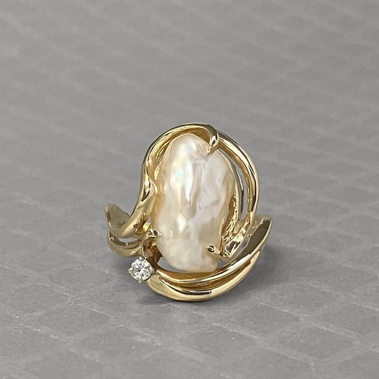 Preowned Yellow Gold Freshwater Cultured Pearl and Diamond Ring