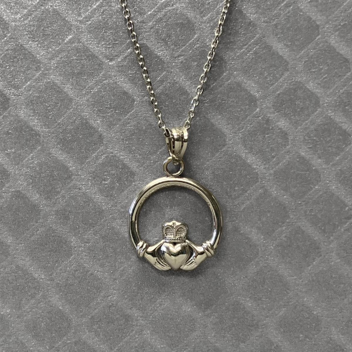 Preowned White Gold Claddagh Pendant