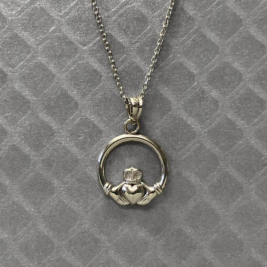 Preowned White Gold Claddagh Pendant
