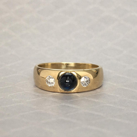 Preowned Yellow Gold Sapphire Cabochon and Old European Cut Diamond Ring