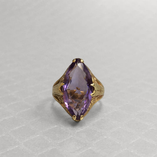 Preowned Yellow Gold and Amethyst Ring