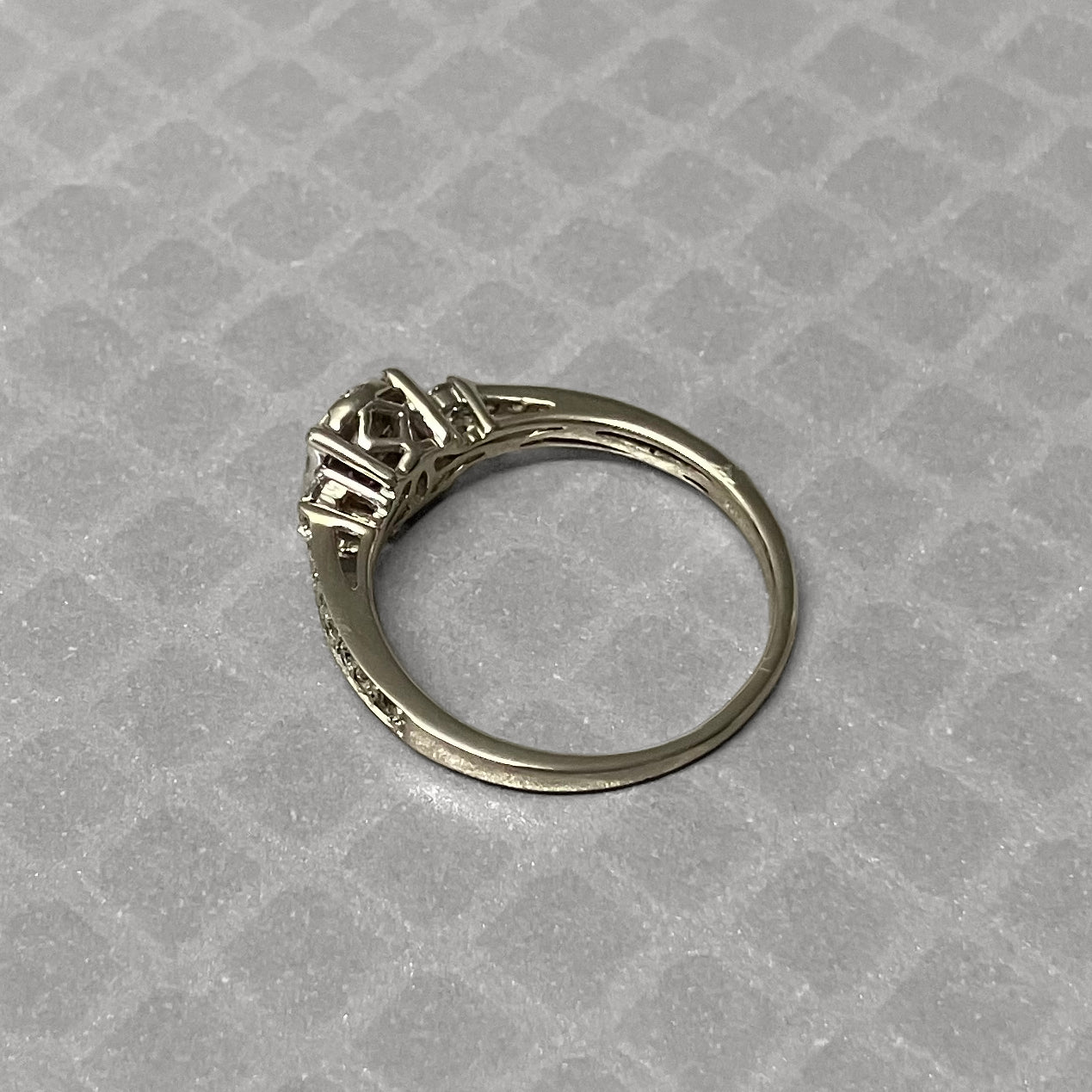 Preowned White Gold and Diamond Cluster Ring