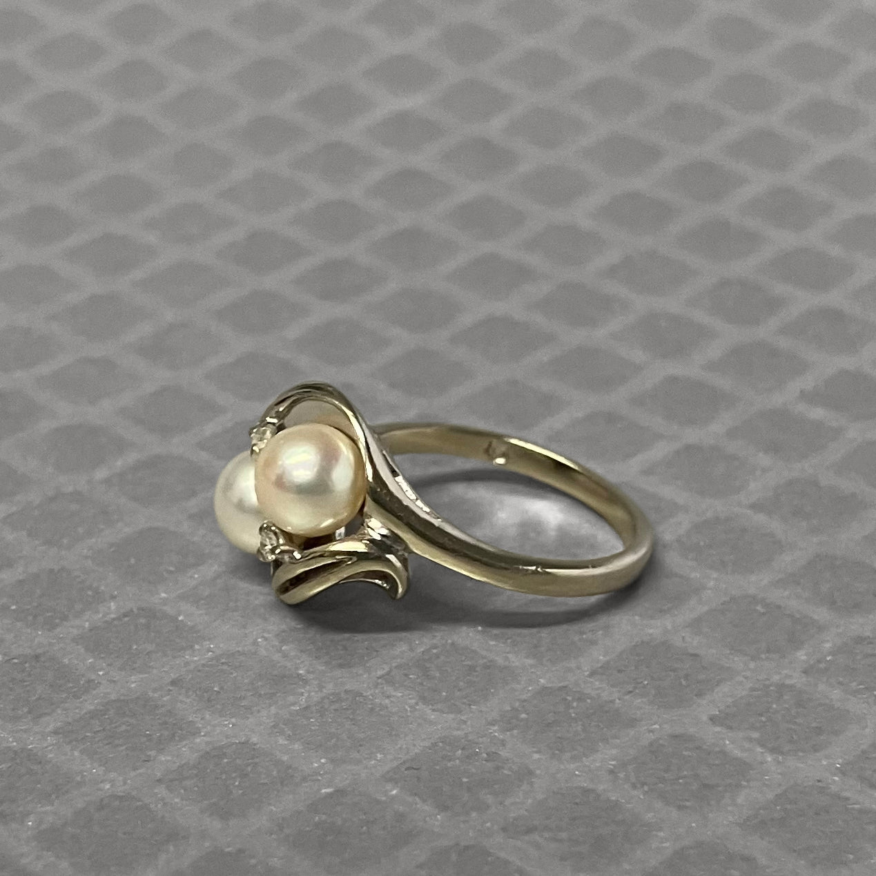 Preowned White Gold Pearl and Diamond Offset Ring
