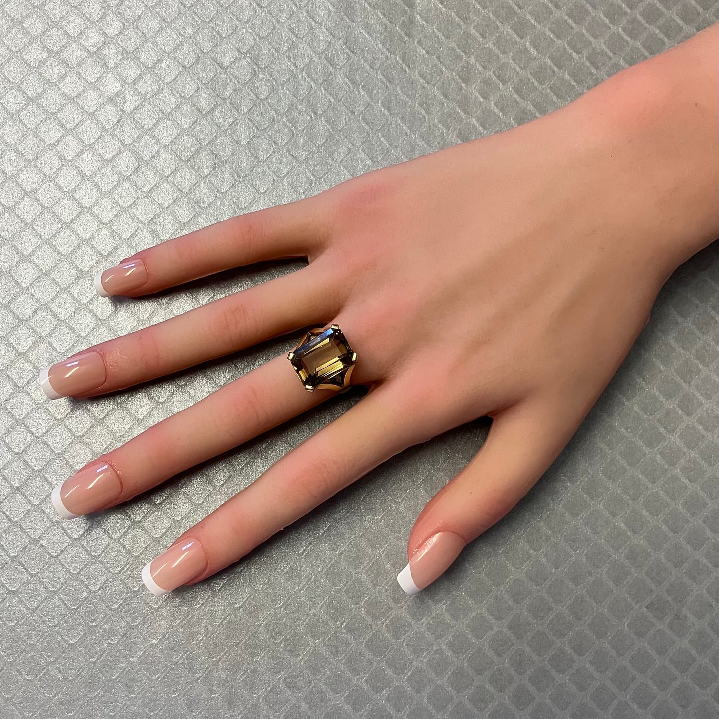 Preowned Yellow Gold and Emerald Cut Citrine Ring