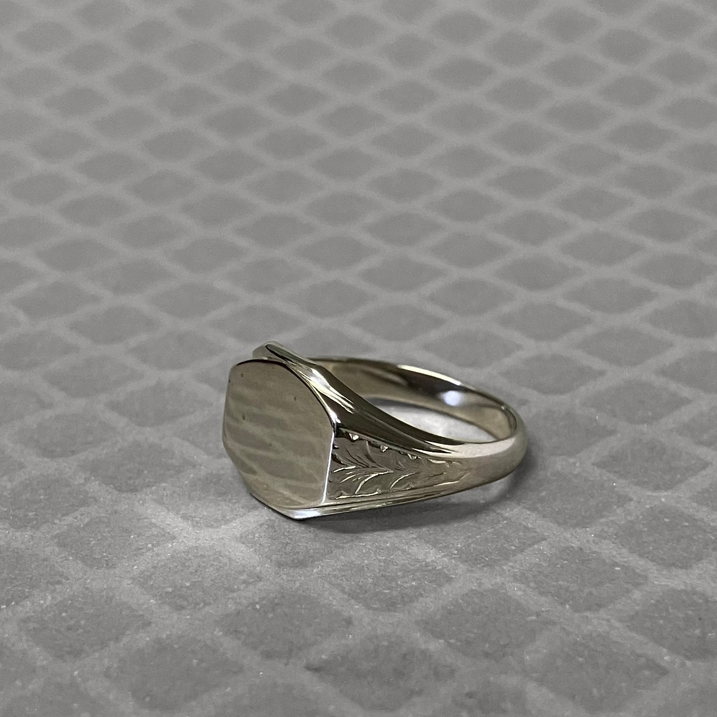 Preowned White Gold Engraved Signet Ring