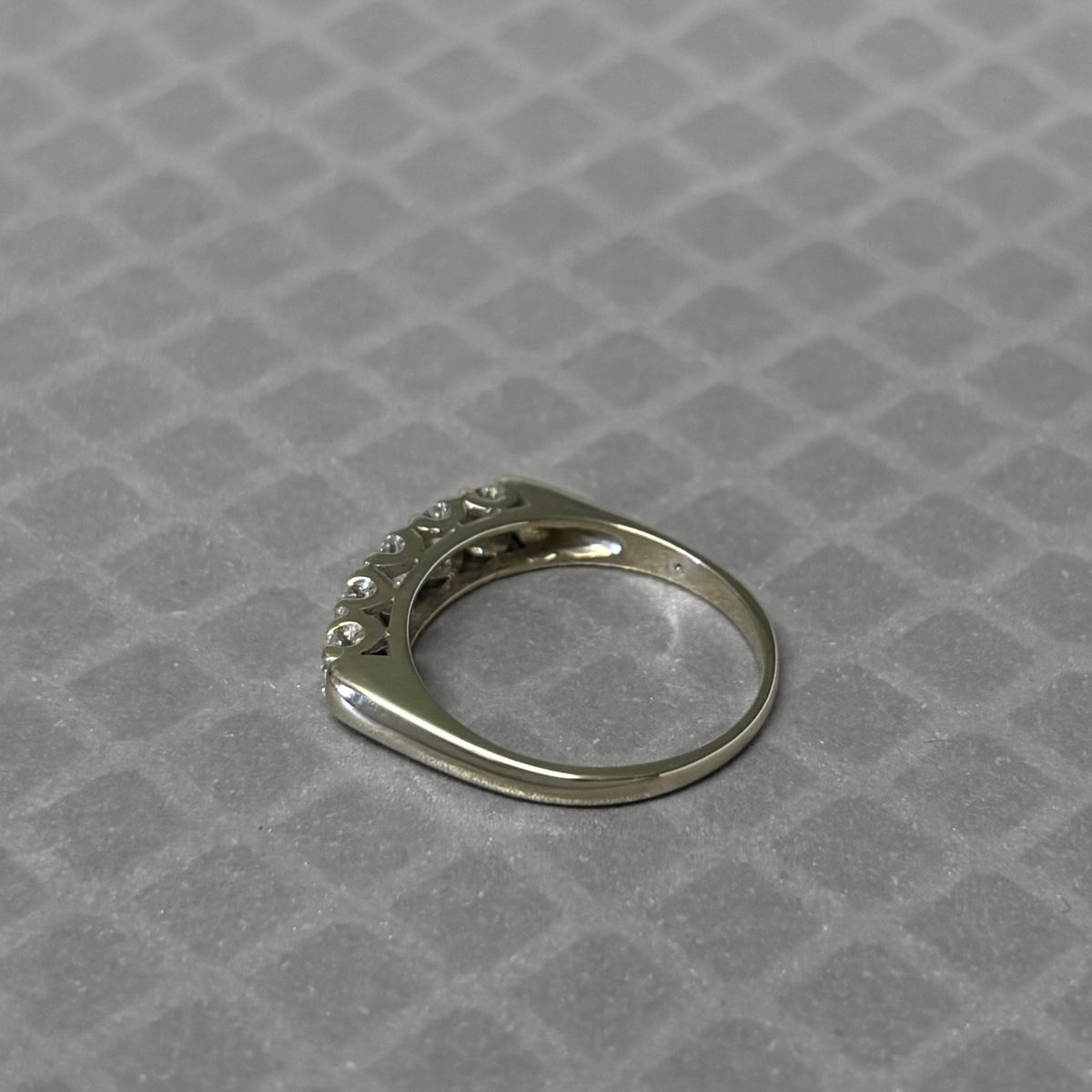 Preowned White Gold and Five Diamond Ring