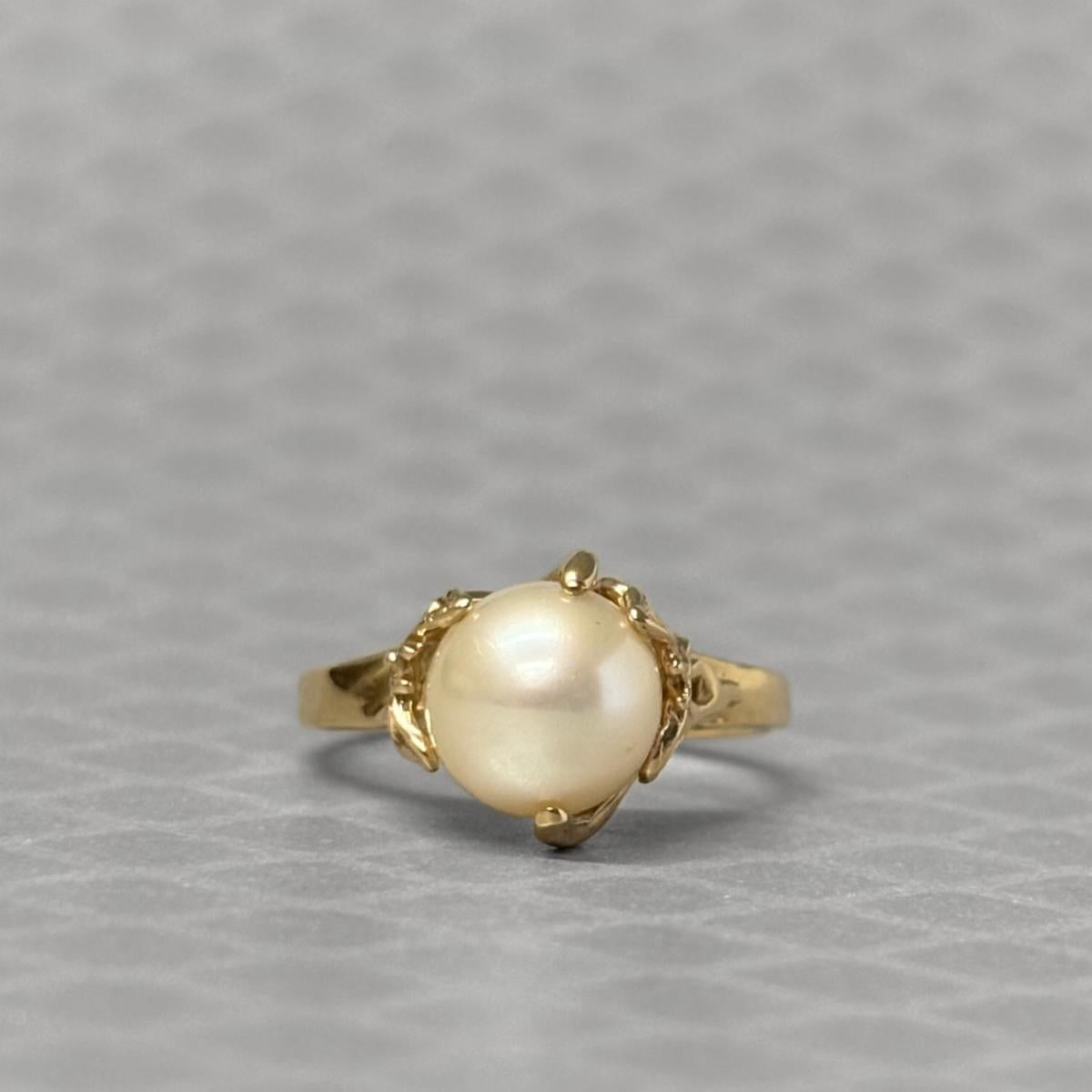 Preowned Yellow Gold and Freshwater Cultured Pearl Butterfly Mounting Ring