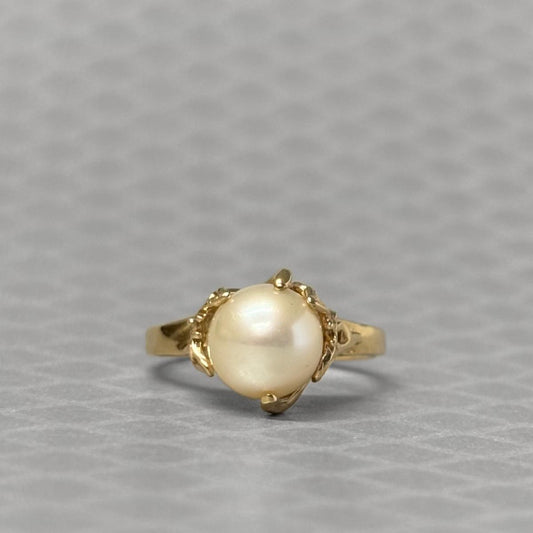 Preowned Yellow Gold and Freshwater Cultured Pearl Butterfly Mounting Ring