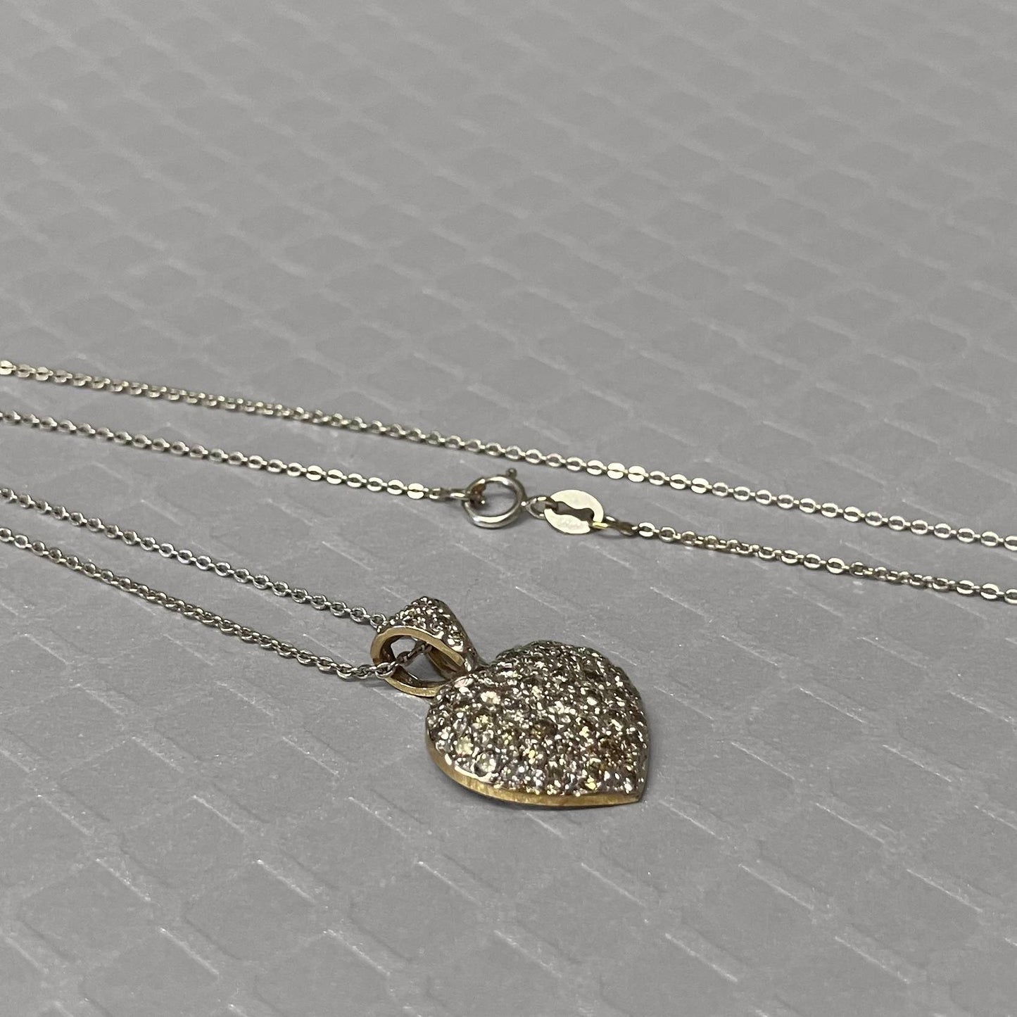 Preowned White Gold and Diamond Heart Pendant