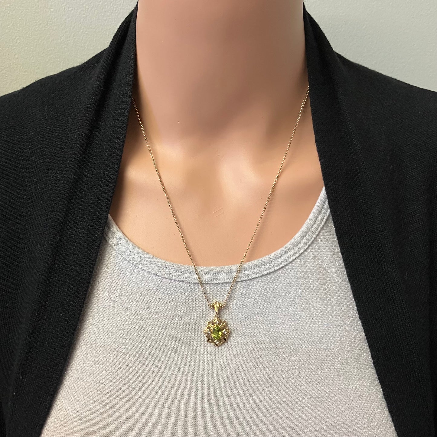 Preowned Yellow Gold Peridot and Diamond Pendant