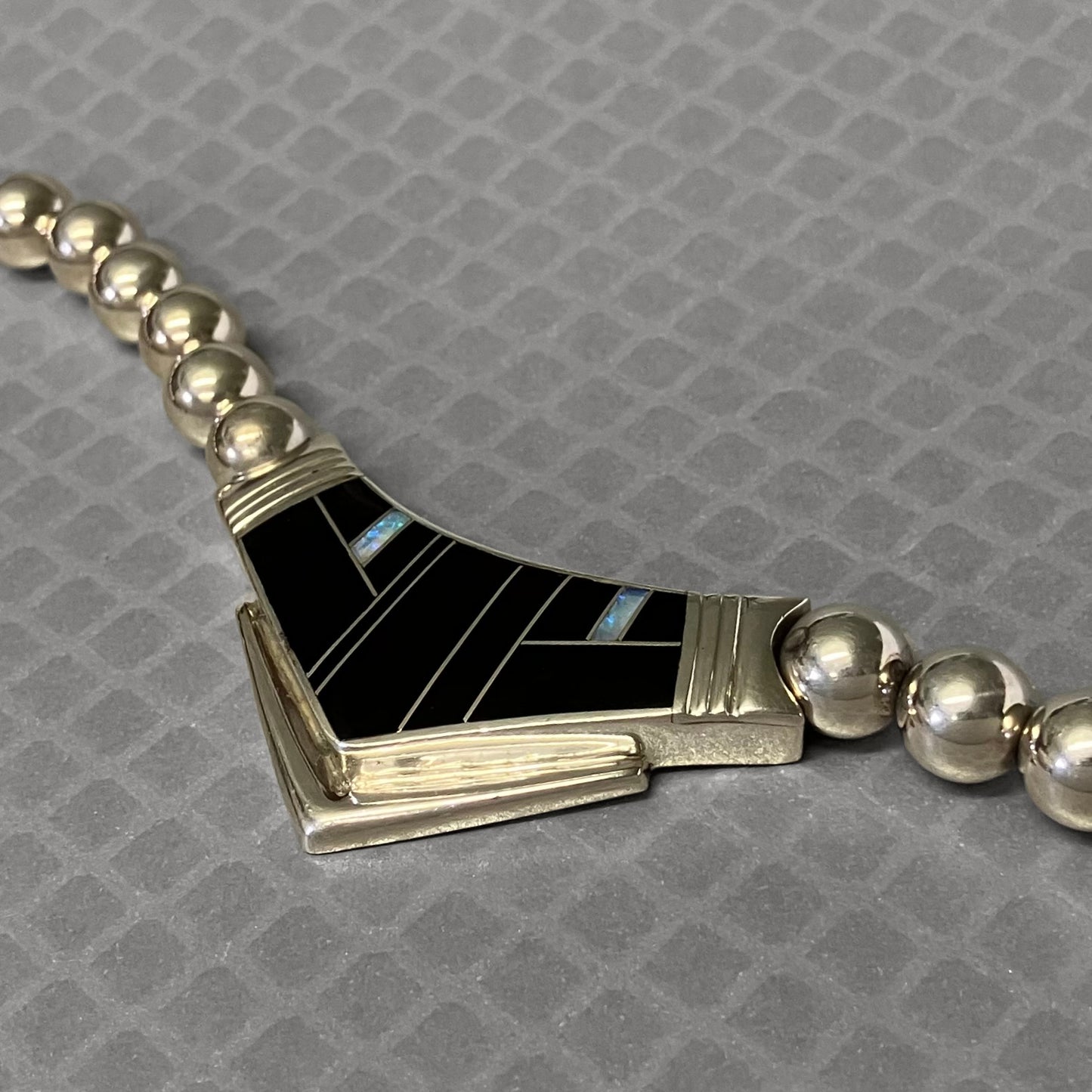 Preowned Sterling Silver Opal and Onyx Ray Tracey Knife Wing Collar