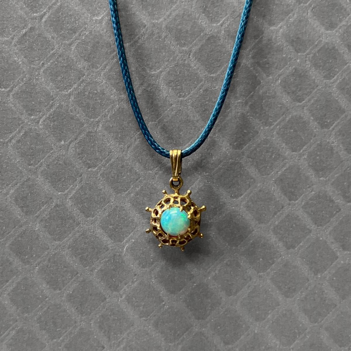 Preowned Yellow Gold and Opal Spoke Pendant